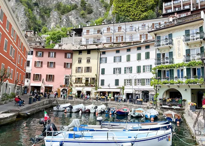 Castell - Montagnoli Group 3* Limone sul Garda