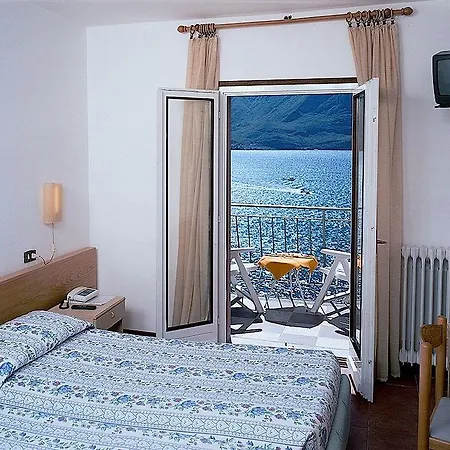 Castell - Montagnoli Group 3* Limone sul Garda