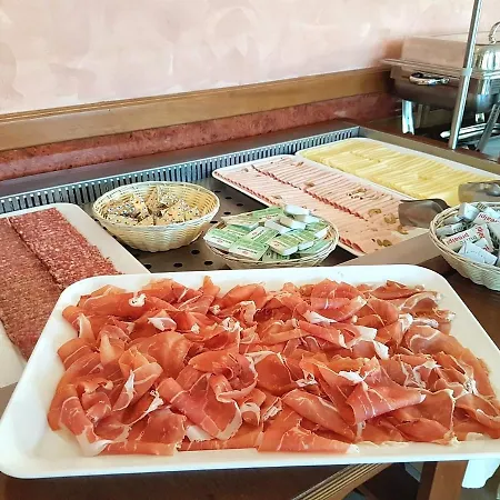 Castell - Montagnoli Group 3*