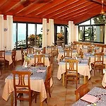 Hotell Castell - Montagnoli Group 3*