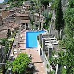 Hotell Castell - Montagnoli Group 3*