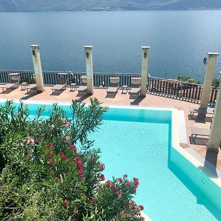 Castell - Montagnoli Group מלון לימונה סול גרדה